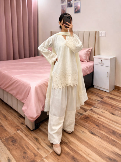 Tareeza Embroidered 3p