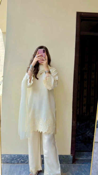 Ania Embroidered 3pc