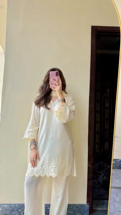 Ania Embroidered 3pc
