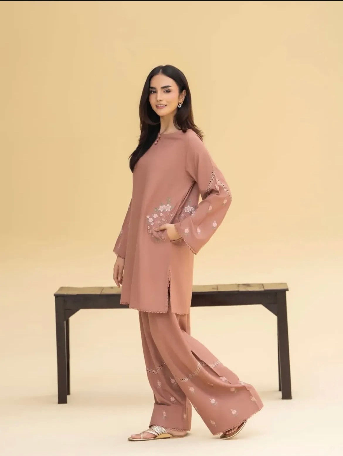 Mehrunisa Embroidered co-ord set