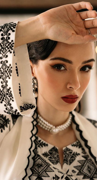 Elsa Embroidered 3PC set