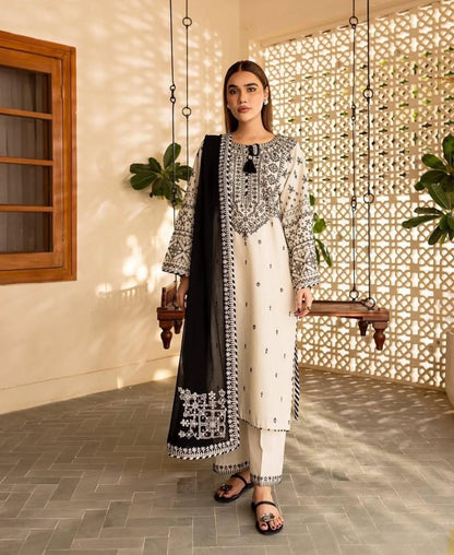 ARFA Embroidered 3-piece lawn suit