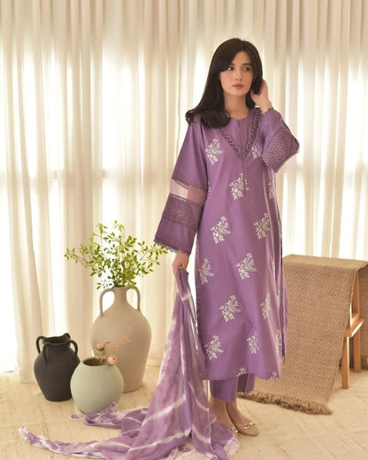 Hooriya Embroidered 3Pc