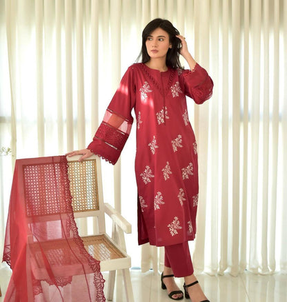 Hooriya Embroidered 2pc