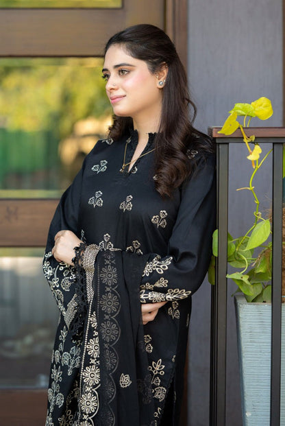 Faatiq Luxury Embroidered 3Pc